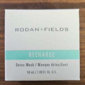 Rodan + Fields Recharge Detox Mask - White & Teal Accent